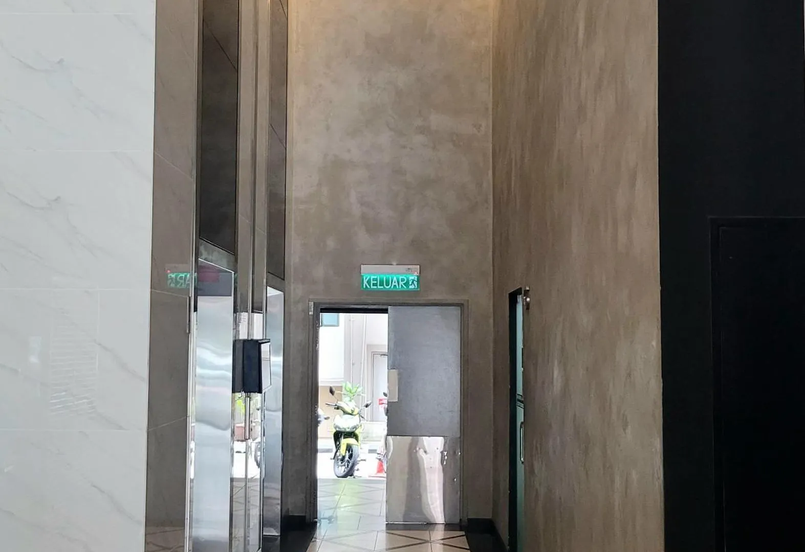M101 Dang Wangi Kuala Lumpur Apartment 0*,